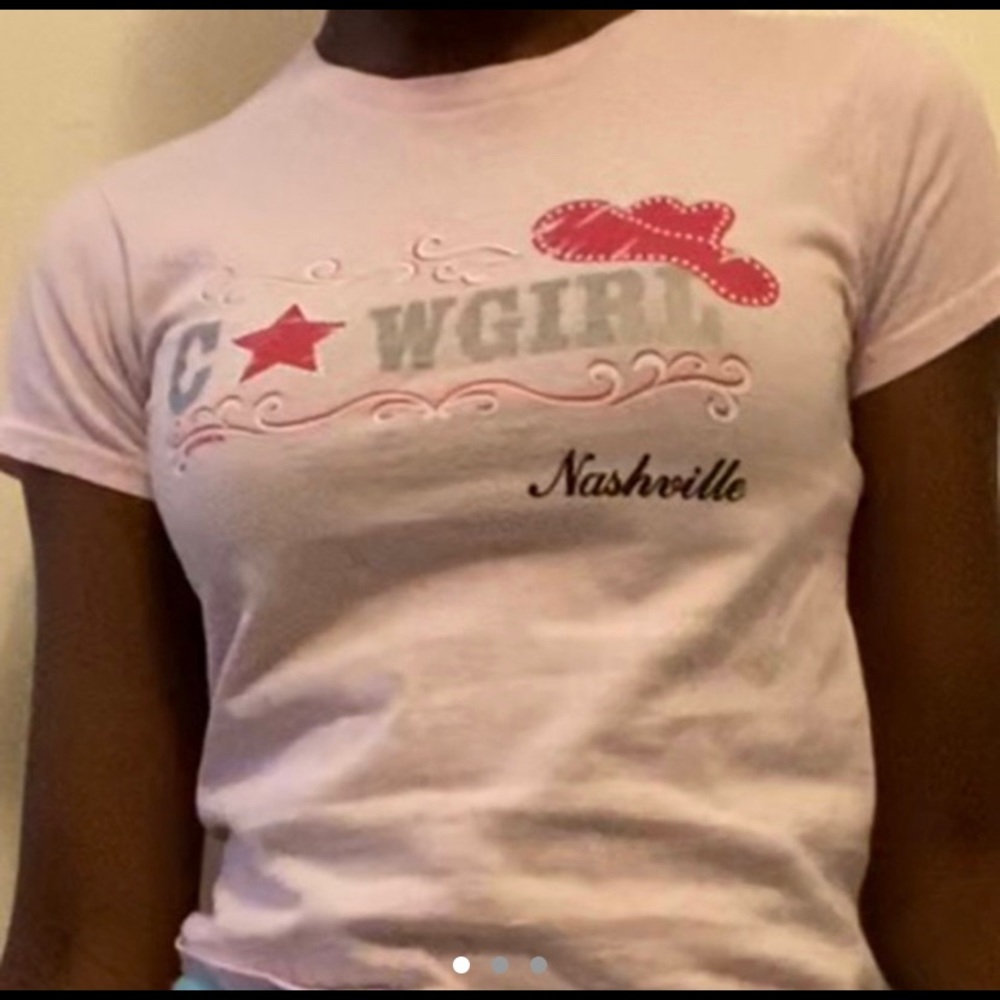 very cute baby tee with rhinestones